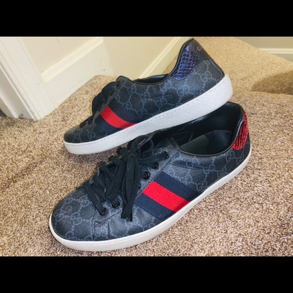 Gucci Other - Low top Gucci sneakers